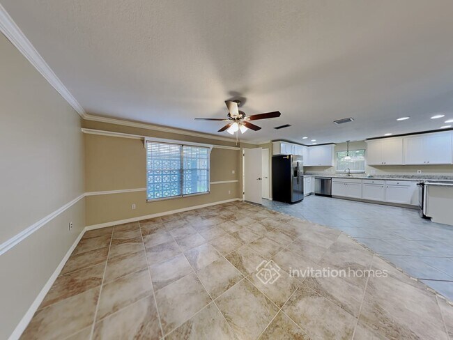 Building Photo - 105 Pine Crest Dr