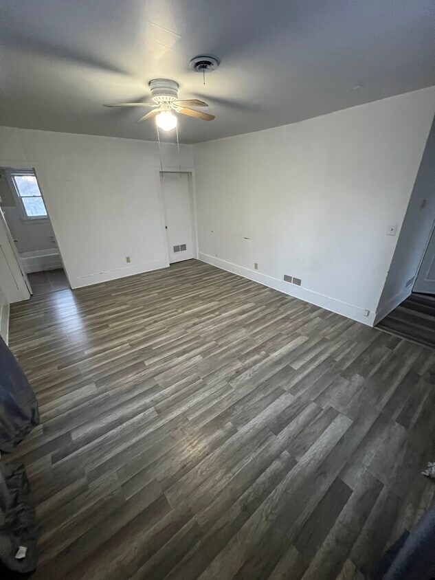 Building Photo - 721 Grant St