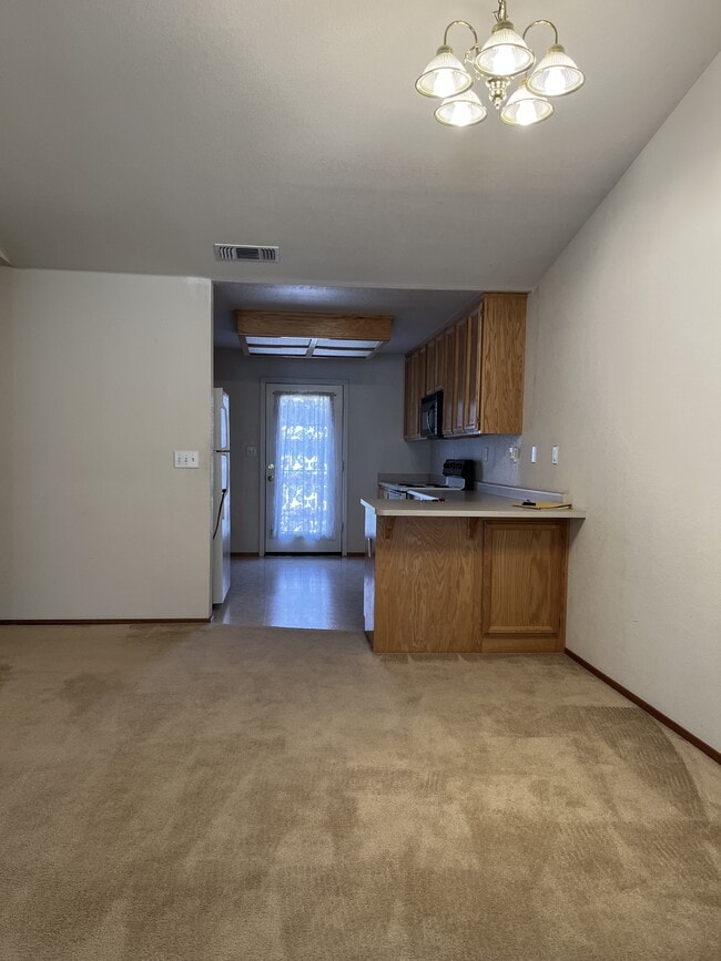 Foto del edificio - 1029 Courtyard Dr