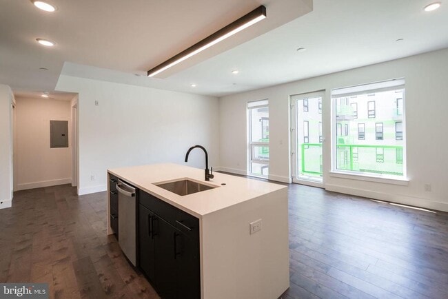 Building Photo - 1501 N 31st St