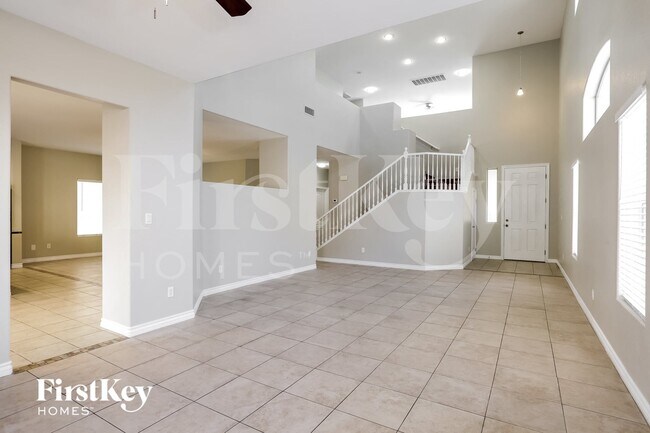 Foto del edificio - 324 Sierra Breeze Ave
