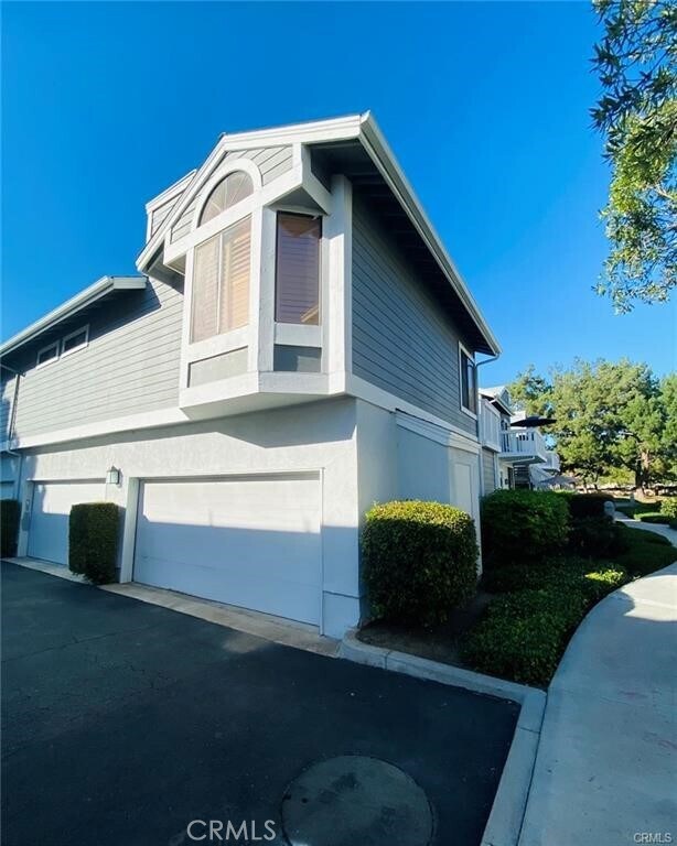 8 Remington, Irvine, CA 92620 Condo for Rent in Irvine, CA