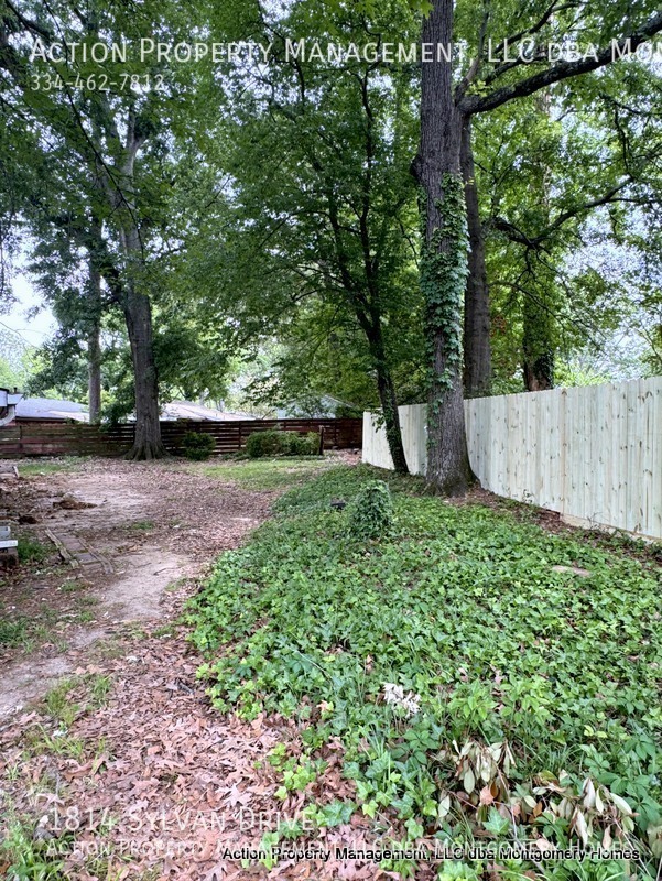 Building Photo - 1814 Sylvan Dr
