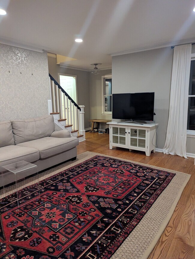 Foto del edificio - 334 Loudoun St SW