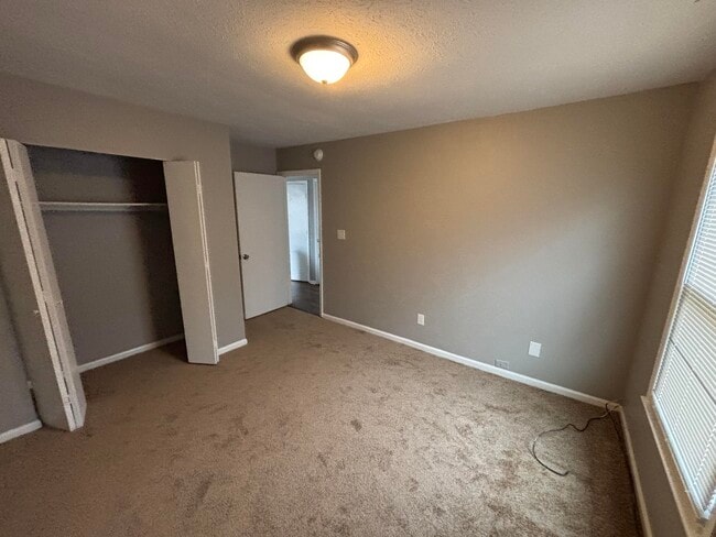 Building Photo - 1177 Mt Rushmore Way