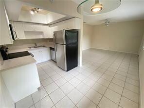 Building Photo - 3421 NE 15th Ave