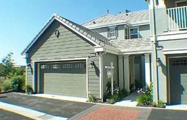 Building Photo - 159 W Saltillo Ln