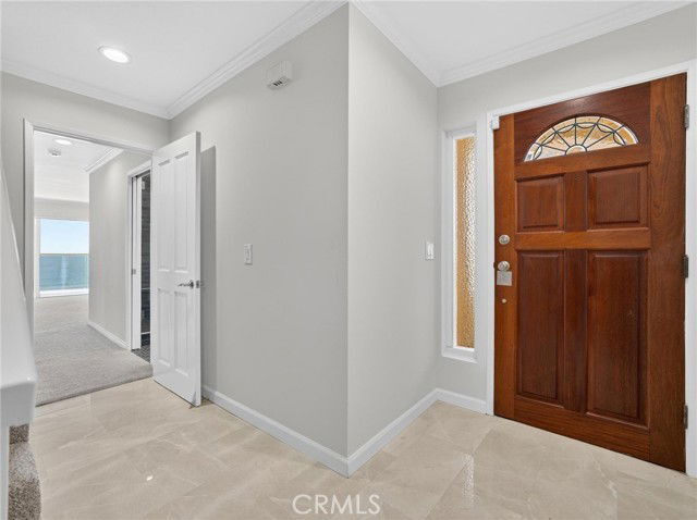 Building Photo - 703 Esplanade