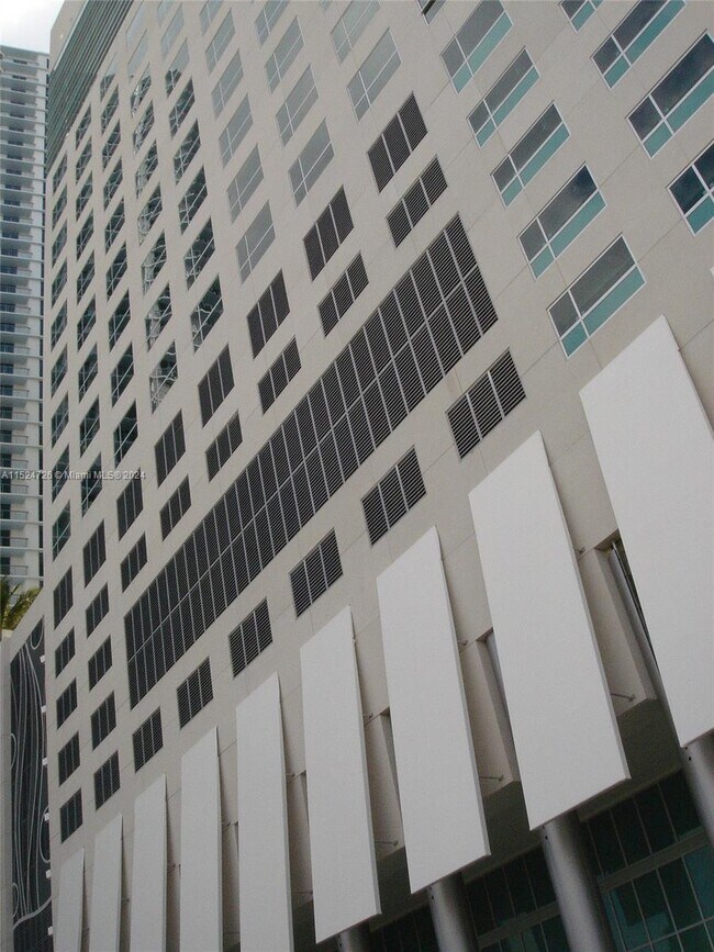 Building Photo - 185 SW 7th St