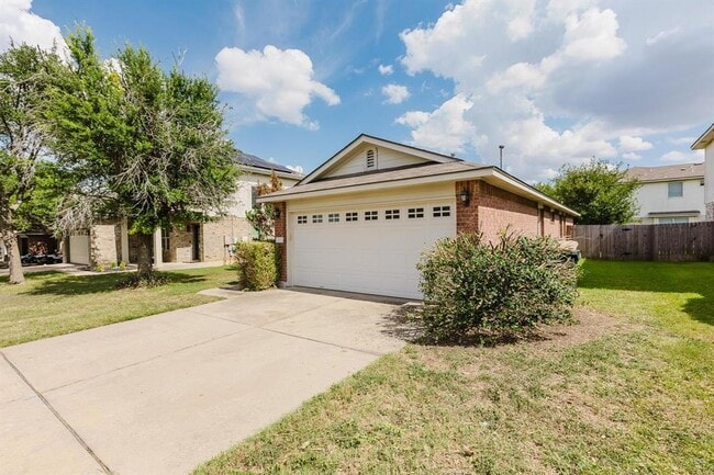 Building Photo - 1409 Molson Lake Dr