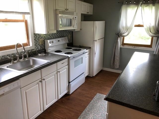 Foto del edificio - 614 Elmwood Dr