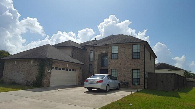 Foto del edificio - 4203 Crescent Ln