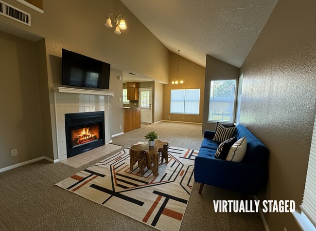 Foto del edificio - 1310 Opal Rd