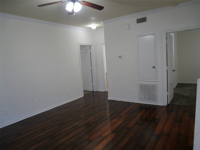 Foto del edificio - 6289 Wilcrest Dr