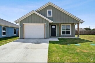 Building Photo - 2314 Creekview Dr
