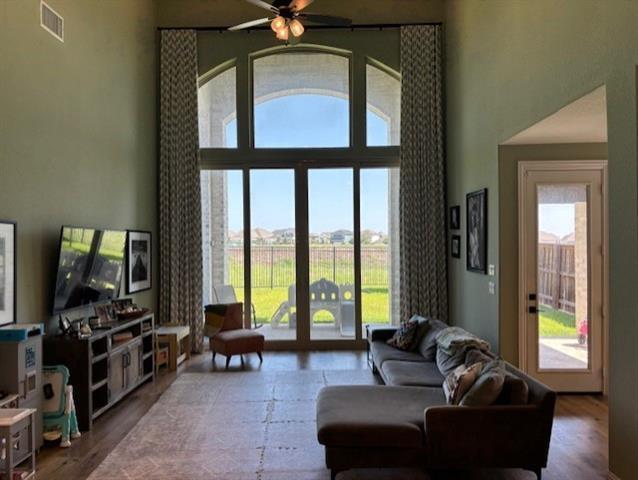Foto del edificio - 14308 Whitewing Wy