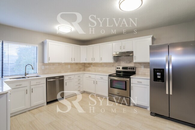 Foto del edificio - At Last, This Is What You Have Been Searching For!