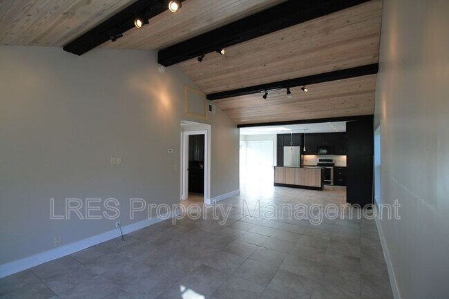 Building Photo - 6802 Belasco Ave