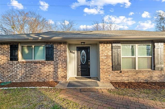 Building Photo - 800 Howell Dr