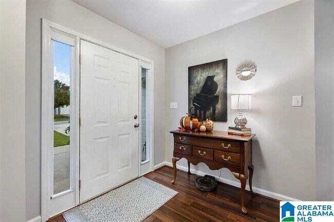 Foto del edificio - 313 St Charles Way