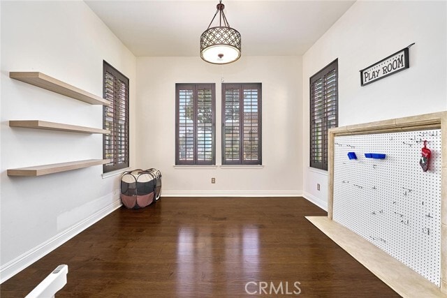 Building Photo - 524 S Petunia St