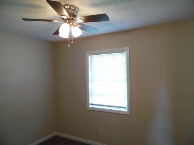 Building Photo - 1391 Stephen Foster Dr