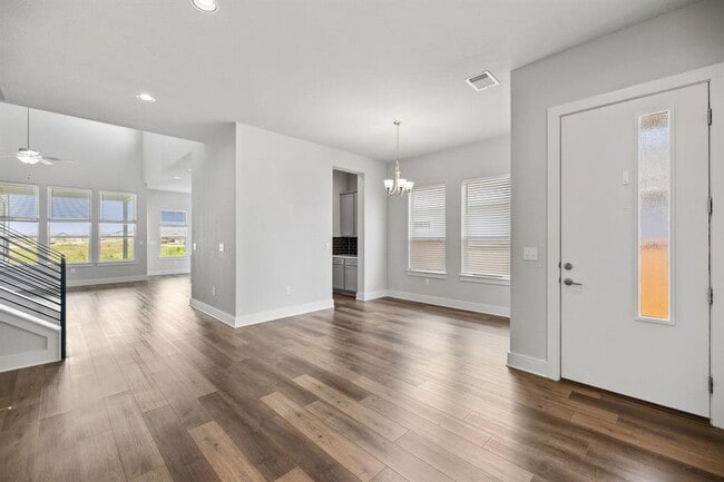 Building Photo - 11000 Charger Wy