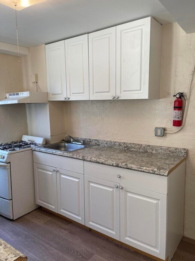 Foto del edificio - 4211 Parker Ave