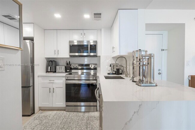 Foto del edificio - 770 Claughton Island Dr