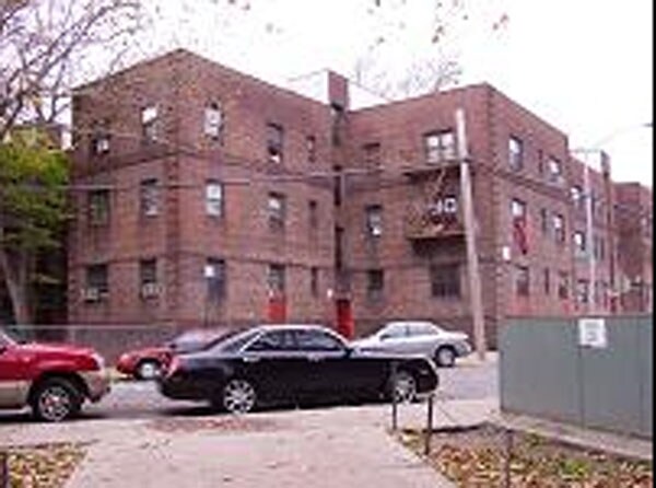 Building Photo - 3461 Wilson Ave