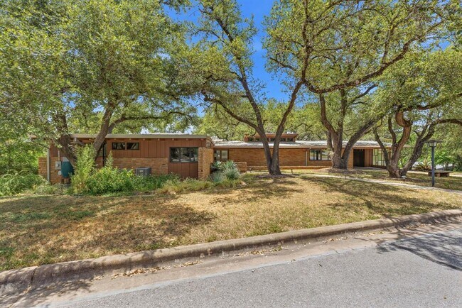 Building Photo - 407 Almarion Dr