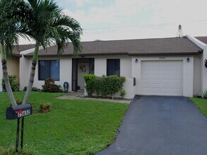 Building Photo - 15652 Bottlebrush Cir