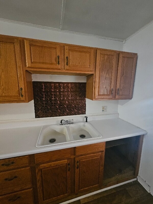 Foto del edificio - 319 S Ash St