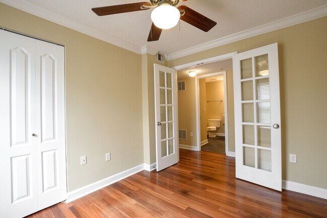 Building Photo - One Month Free- Limited Time Special!!! Miriada Condominums 3 Bed 2 Bath for Rent Near CONWAY!!!