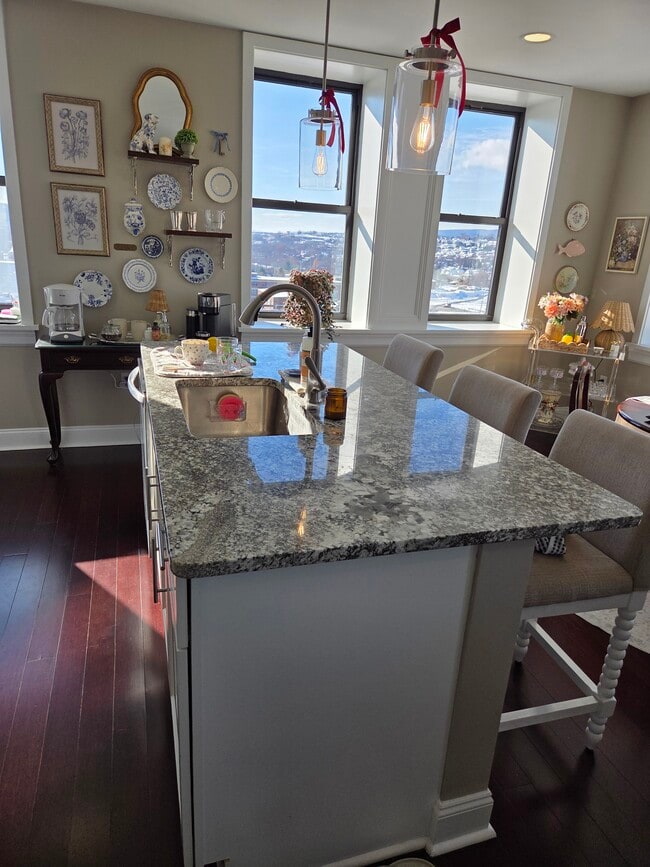 Foto del edificio - 108 N Washington Ave