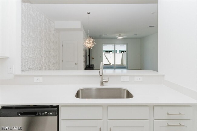 Foto del edificio - 14815 White Pearl Rd