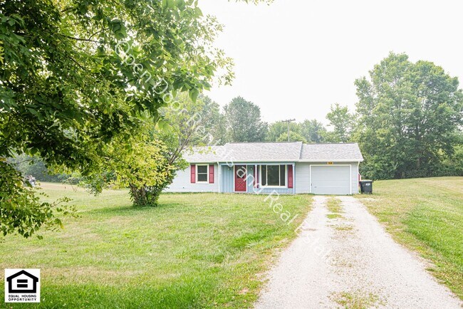Building Photo - New Home in Kendallville now ready for rent!!