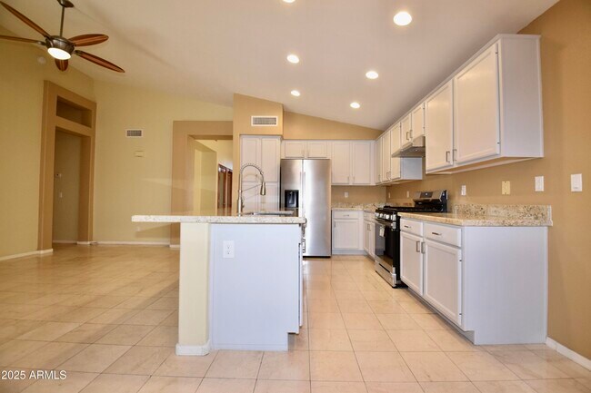 Foto del edificio - 4643 E Goldfinch Gate Ln