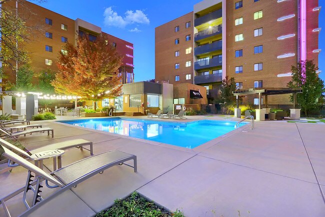 Axis At Nine Mile Station Apartments Denver Co Apartments Com