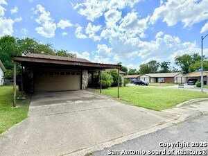 Foto del edificio - 5731 Timber Bend