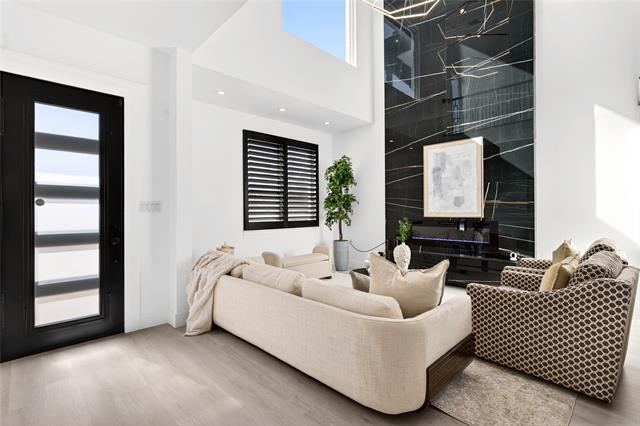 Building Photo - 531 W Laureland Rd