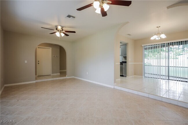 Foto del edificio - 627 SE 19th Ln