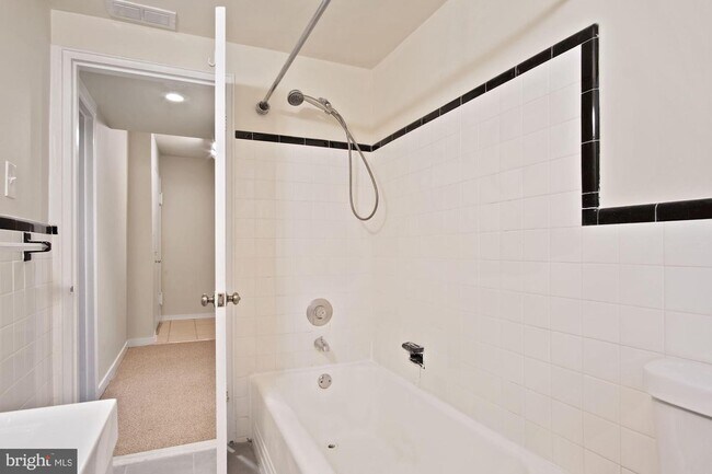 Foto del edificio - 2210 Washington Ave