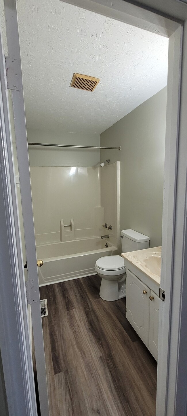 Foto del edificio - 2BR Duplex