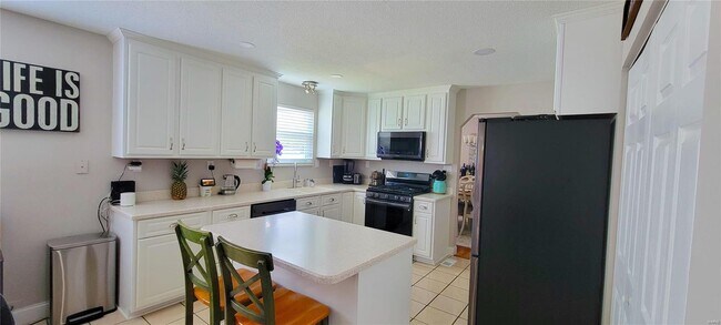 Foto del edificio - 1529 Lincoln Farm Rd