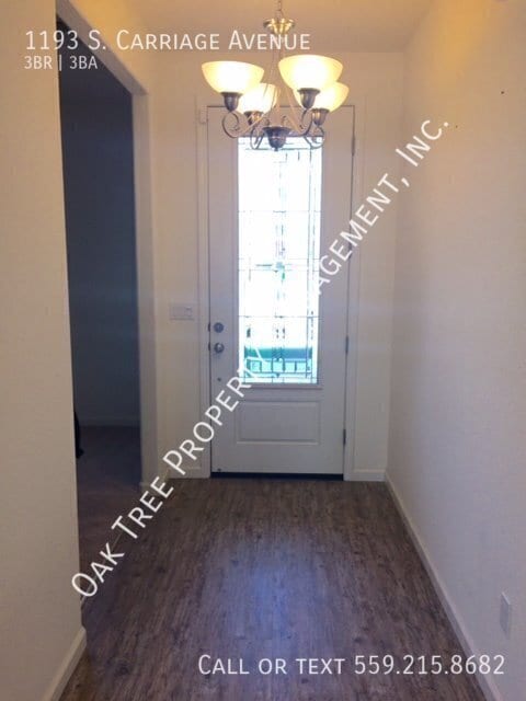 Foto del edificio - 1193 S Carriage Ave