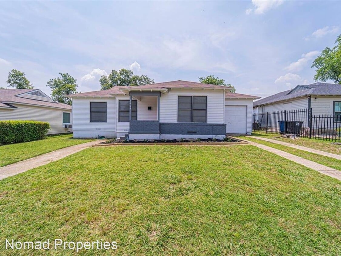 Primary Photo - 2 br, 1 bath House - 2606 E Overton Rd