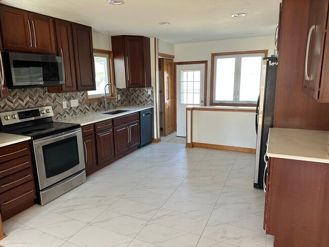 Remodeled Kitchen - 1765 Madison Rd