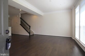 Building Photo - 13615 Air and Space Museum Pkwy