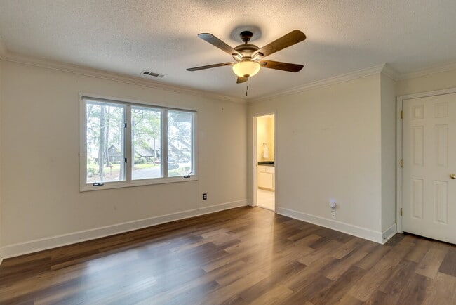 Foto del edificio - Conveniently located in midtown Savannah